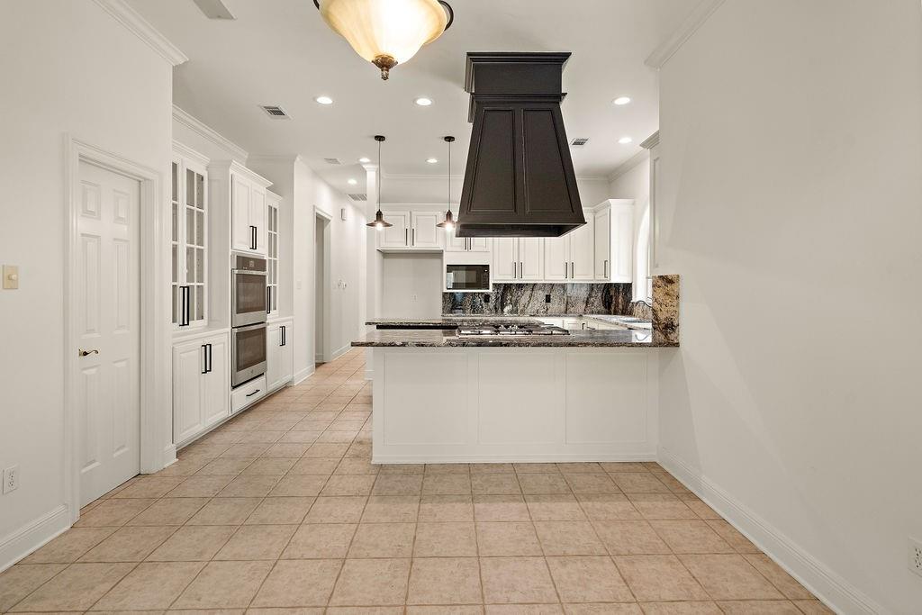605 OLD LANDING Road