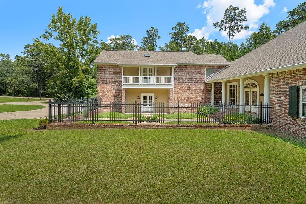 605 OLD LANDING Road