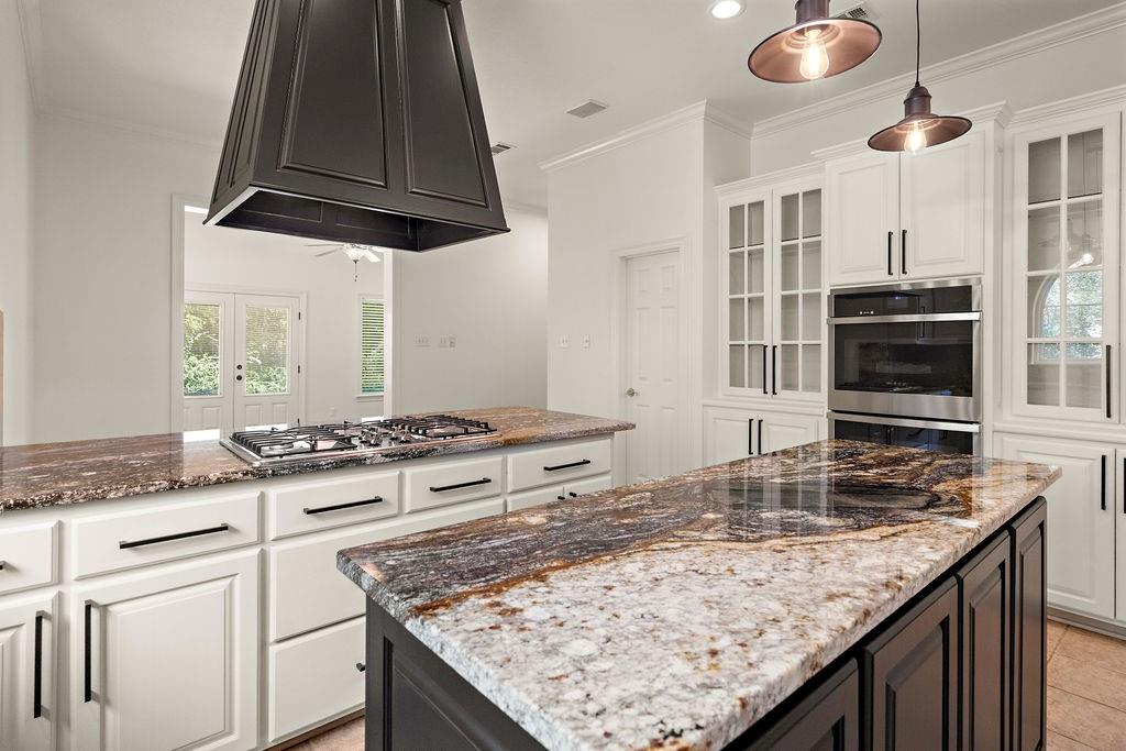 605 OLD LANDING Road