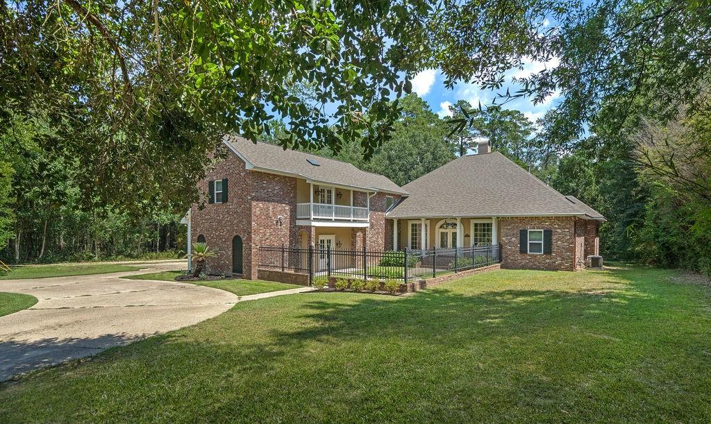 605 OLD LANDING Road