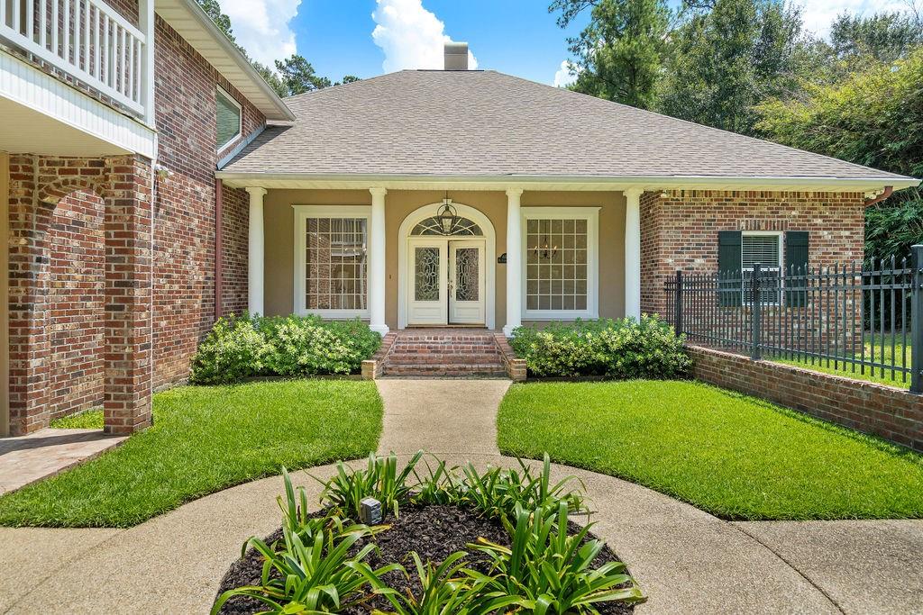 605 OLD LANDING Road