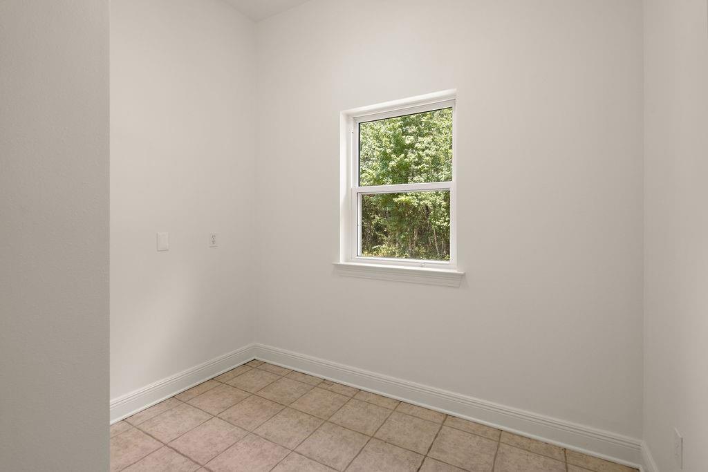 605 OLD LANDING Road