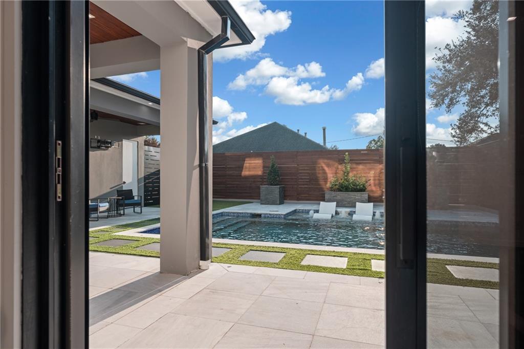 1900 GIUFFRIAS Avenue