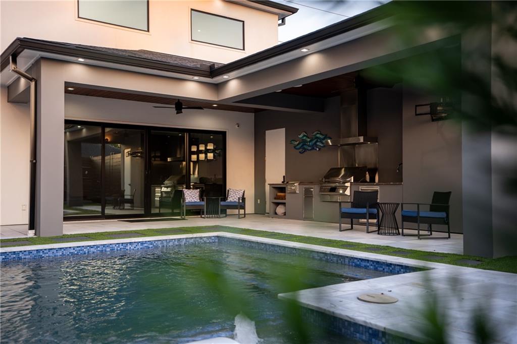 1900 GIUFFRIAS Avenue