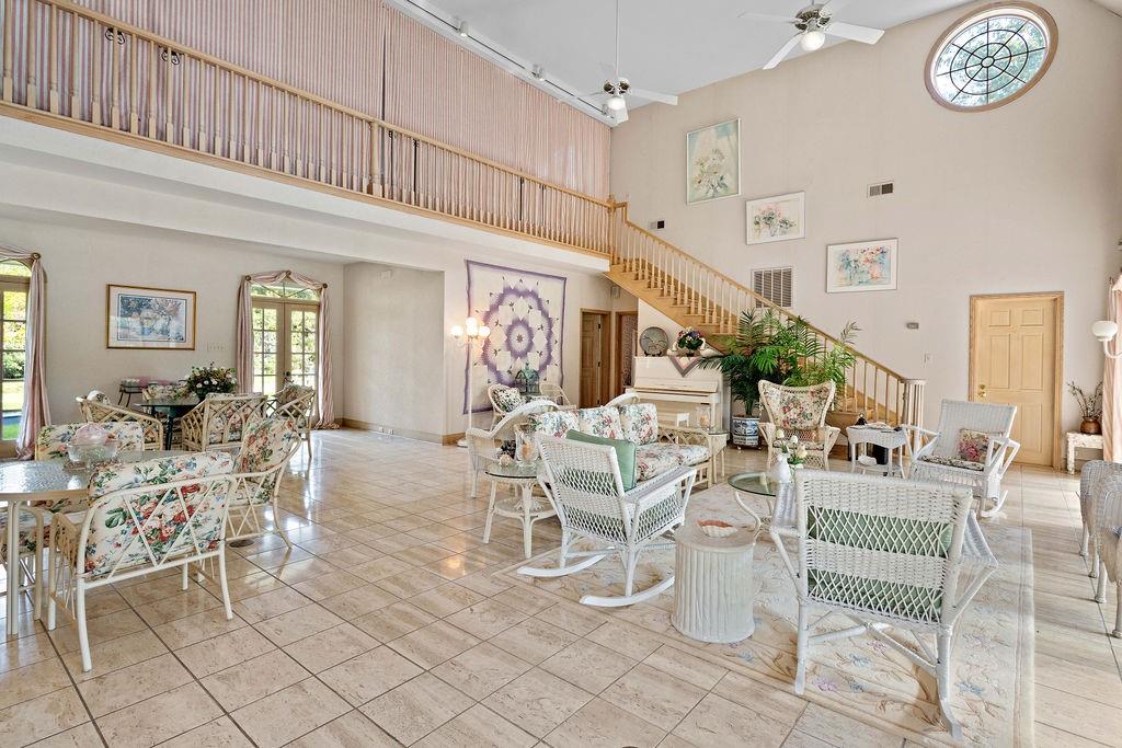 34 OAKLAWN Drive