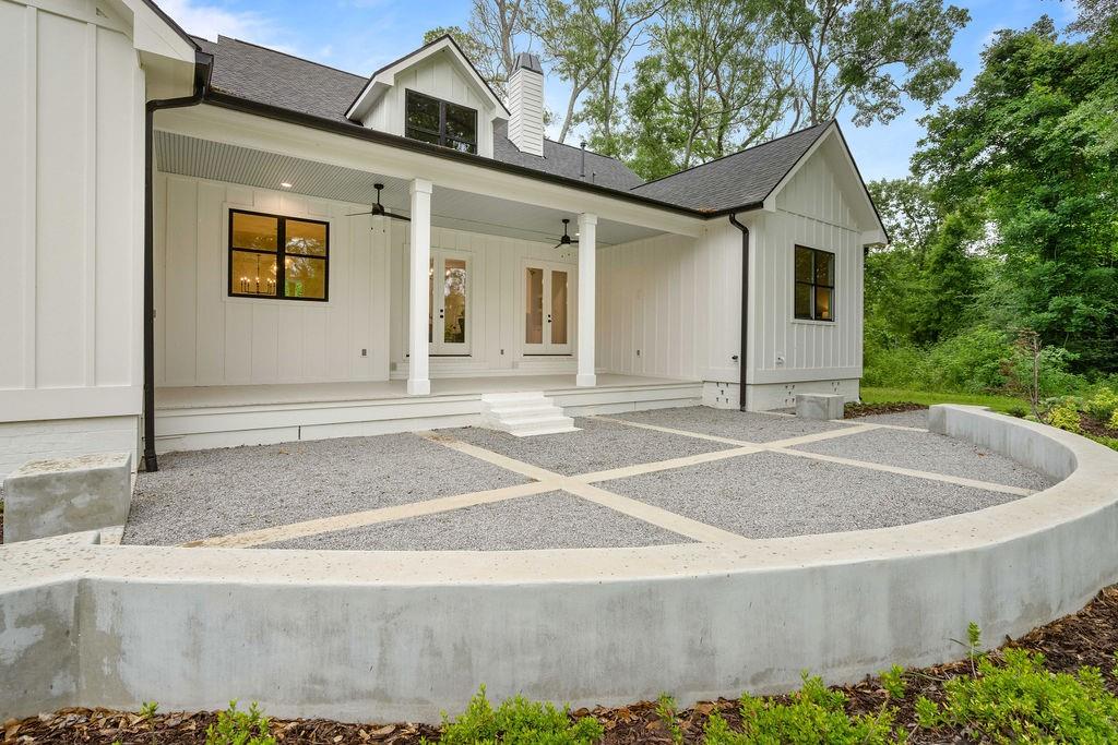 641 LOGGERS Circle