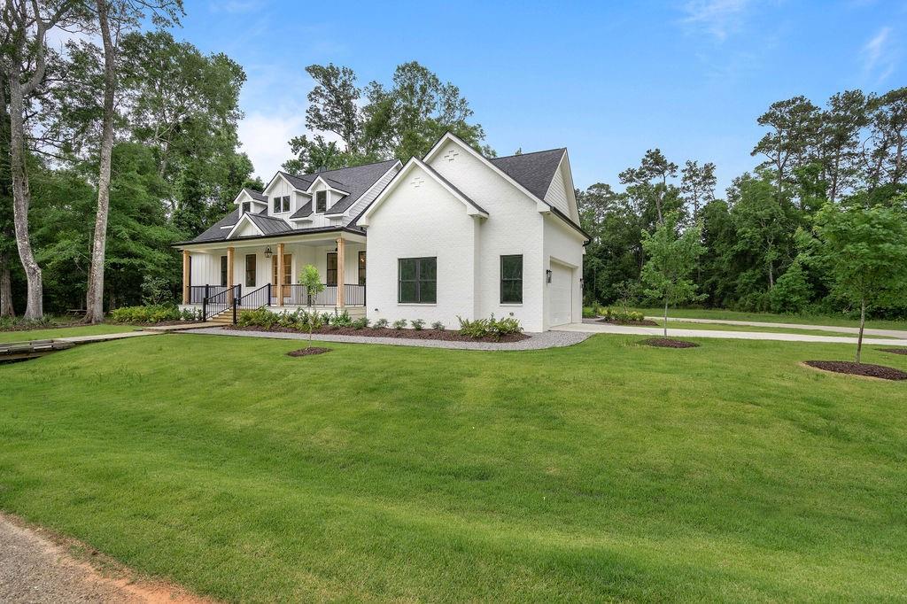 641 LOGGERS Circle
