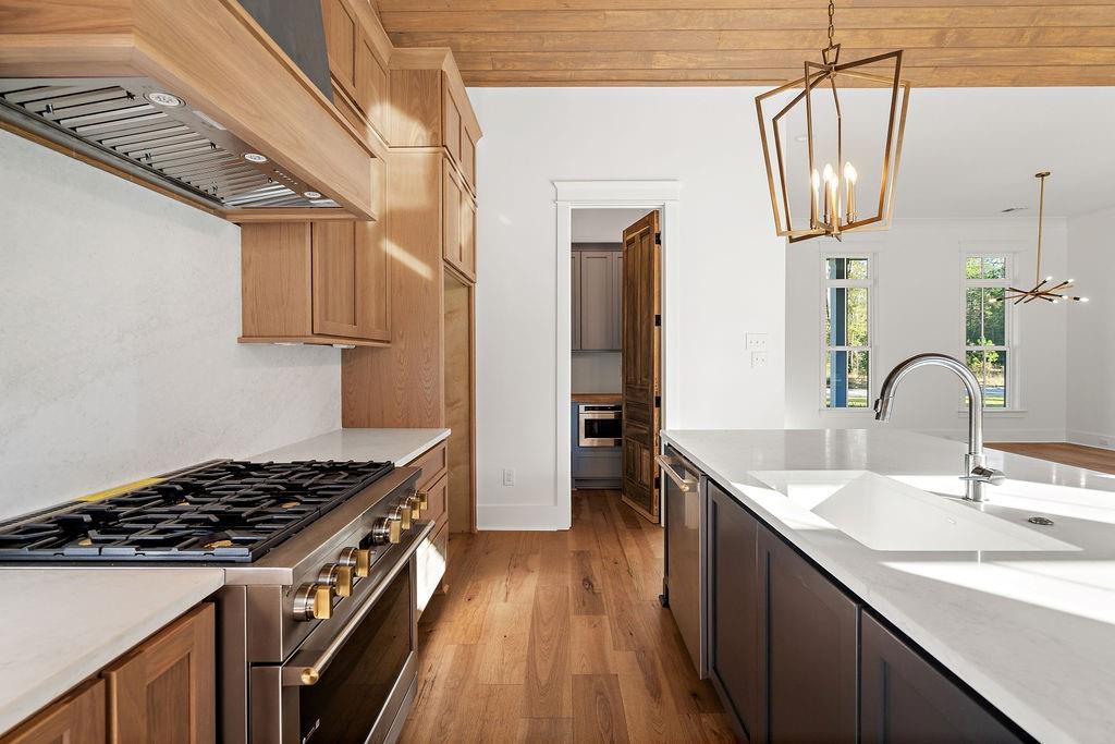 854 CANE LOOP Alley