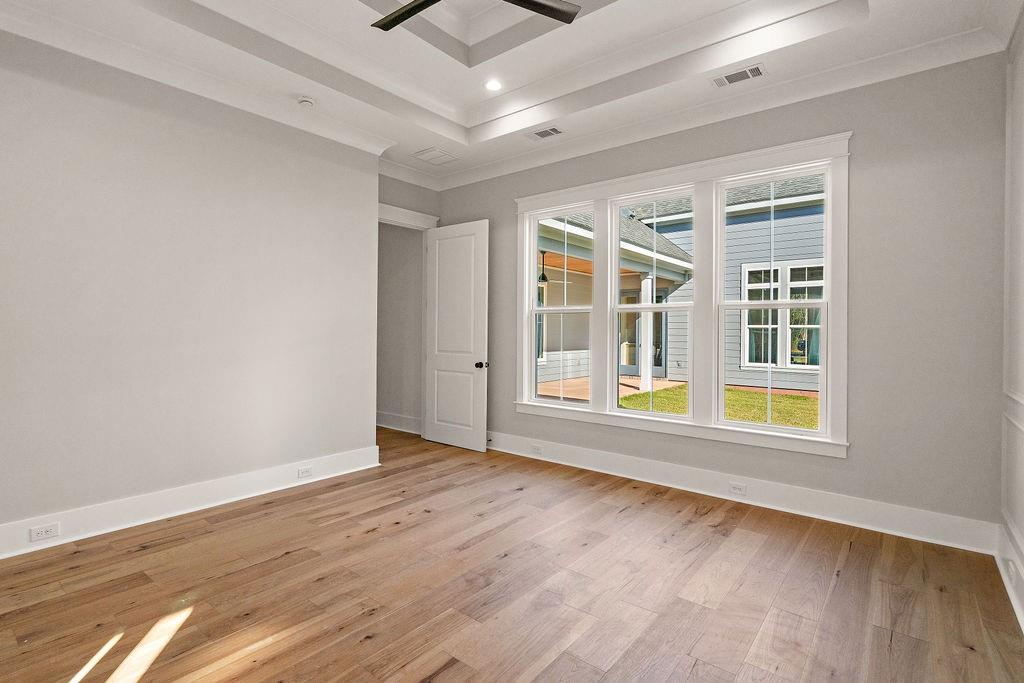 854 CANE LOOP Alley
