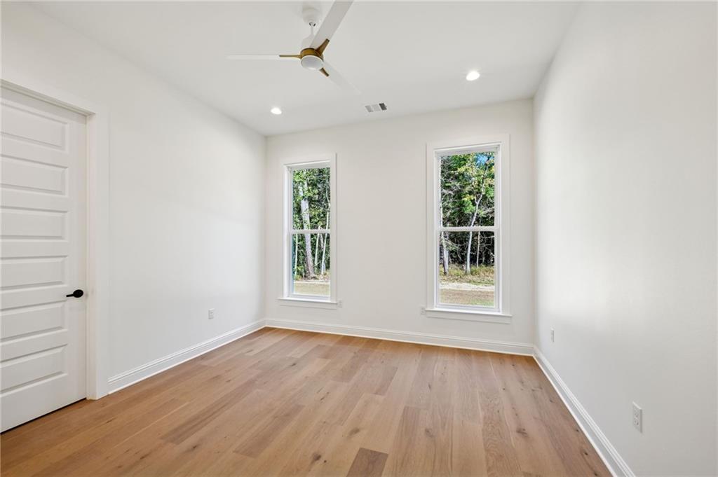 370 N TALLOWWOOD Drive