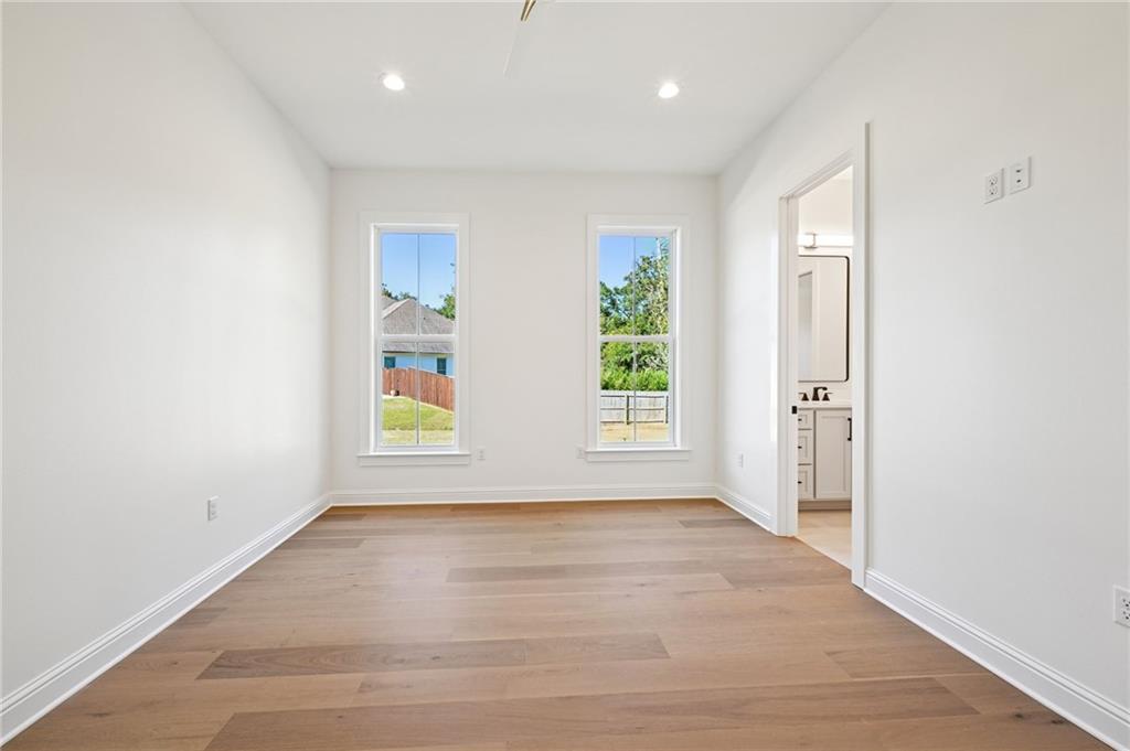 370 N TALLOWWOOD Drive