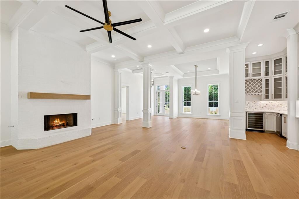 370 N TALLOWWOOD Drive