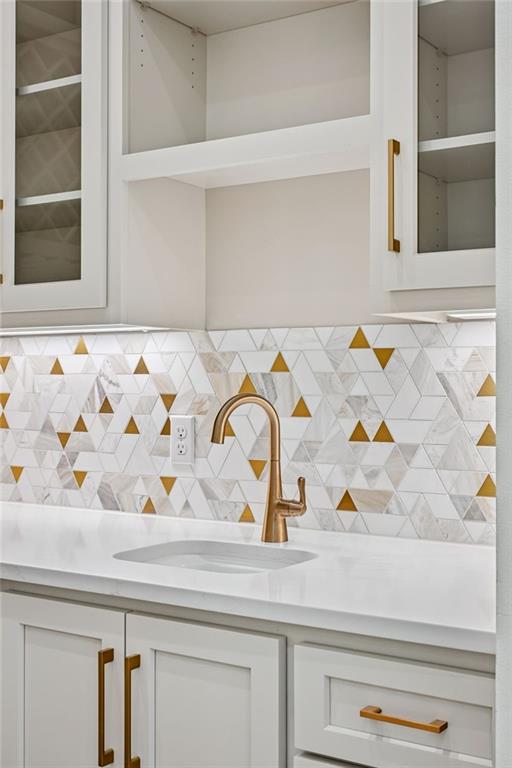 370 N TALLOWWOOD Drive