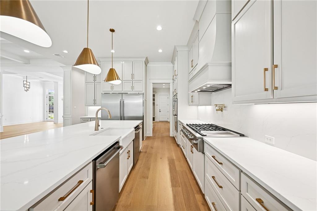 370 N TALLOWWOOD Drive