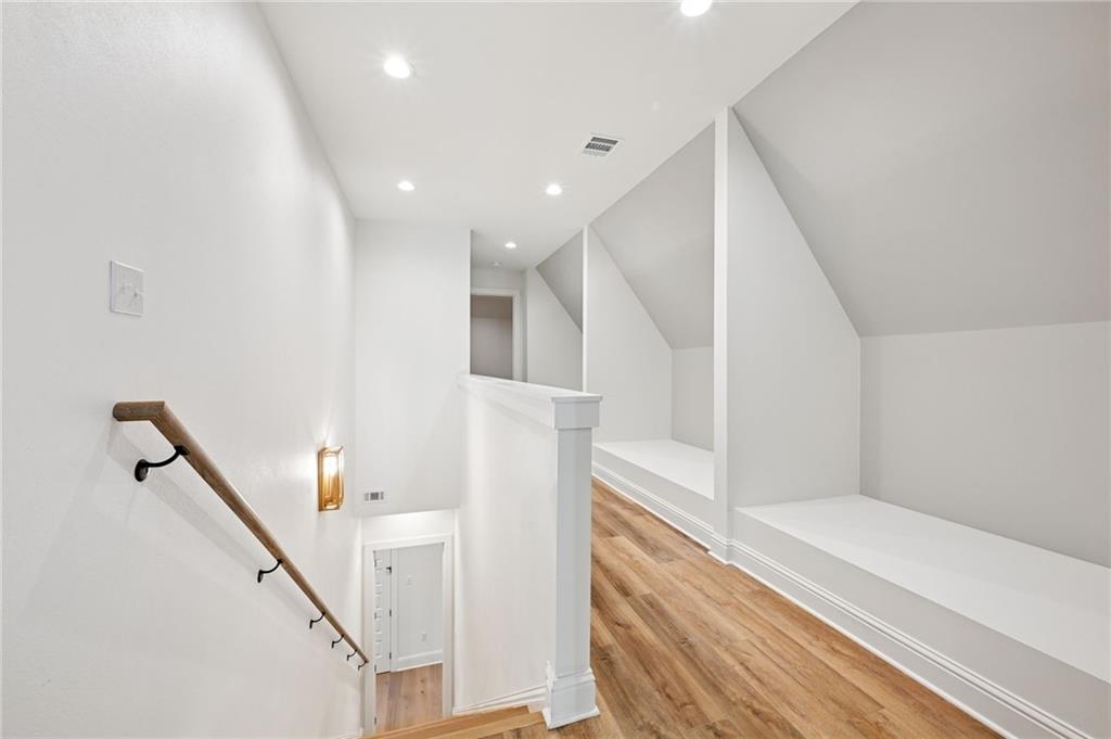 370 N TALLOWWOOD Drive