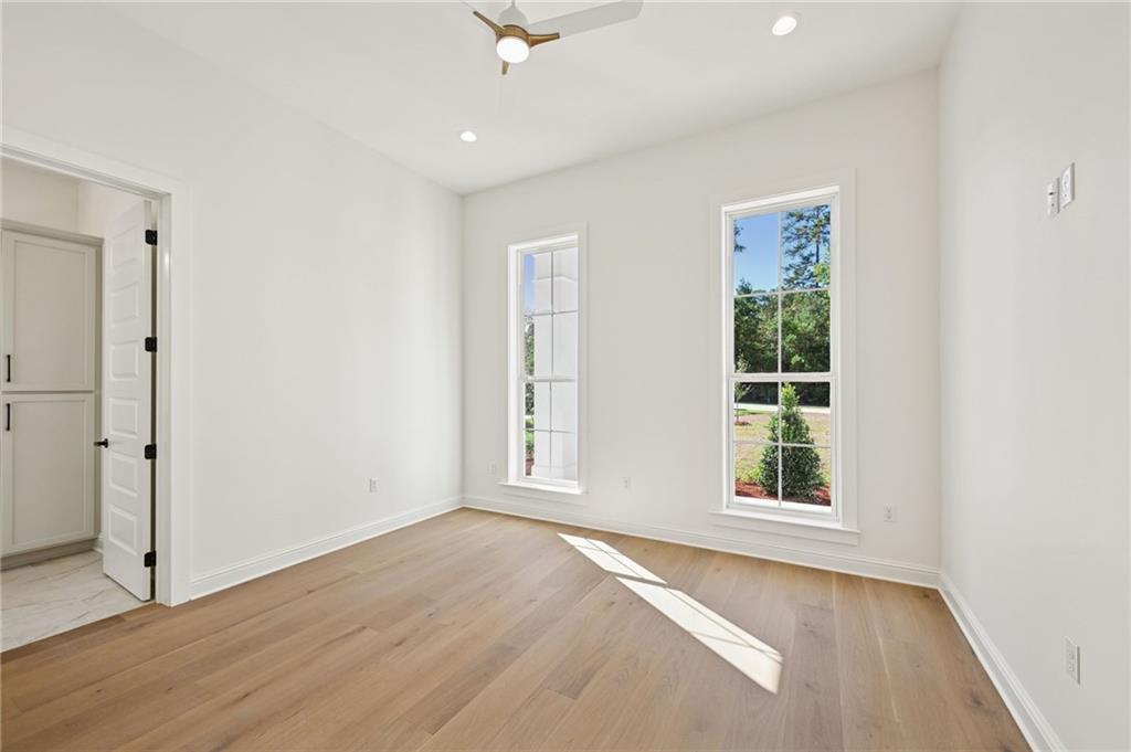 370 N TALLOWWOOD Drive