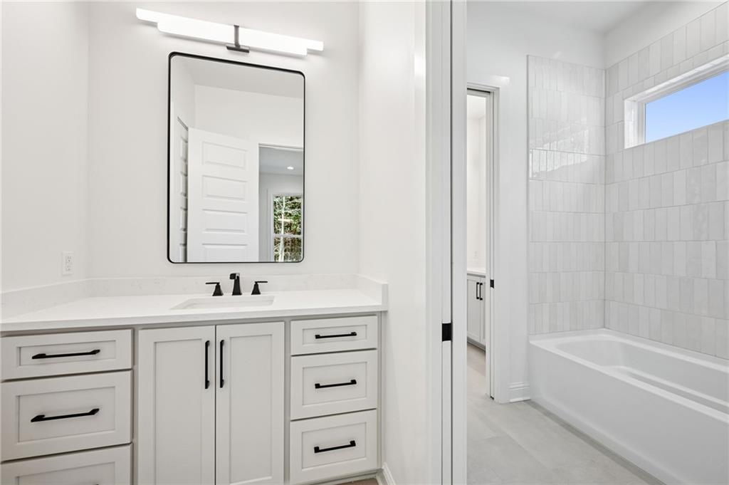 370 N TALLOWWOOD Drive