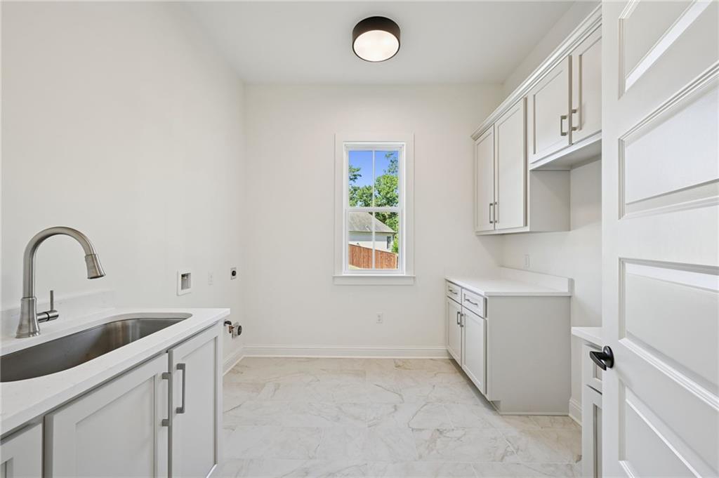 370 N TALLOWWOOD Drive