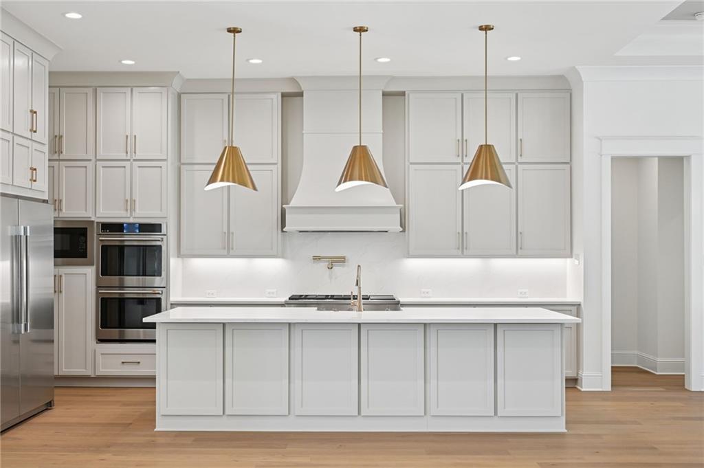 370 N TALLOWWOOD Drive