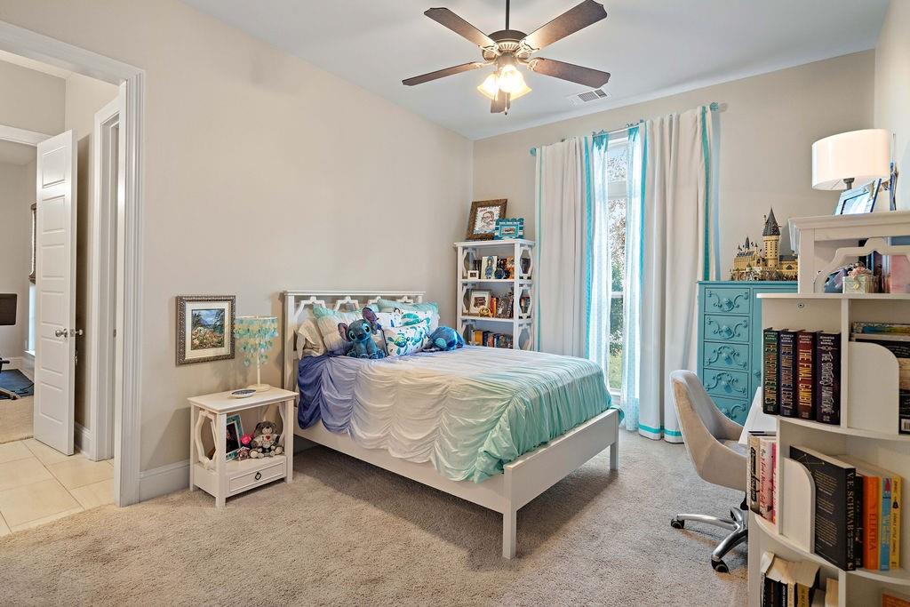 297 W LONGVIEW Court