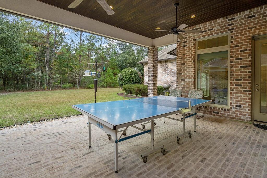 297 W LONGVIEW Court