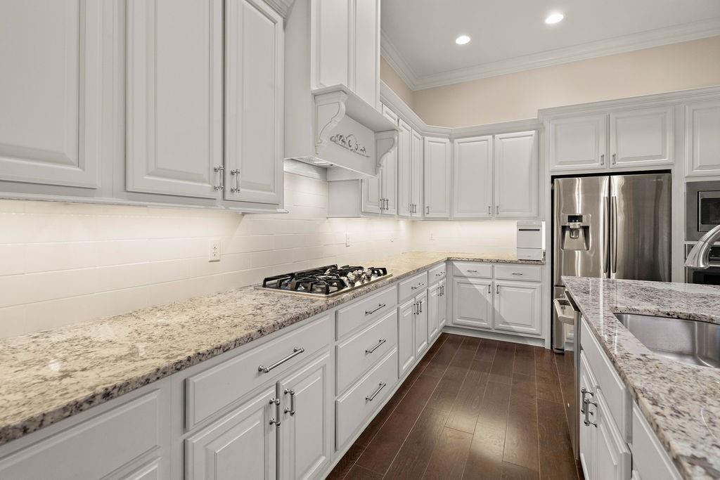 297 W LONGVIEW Court