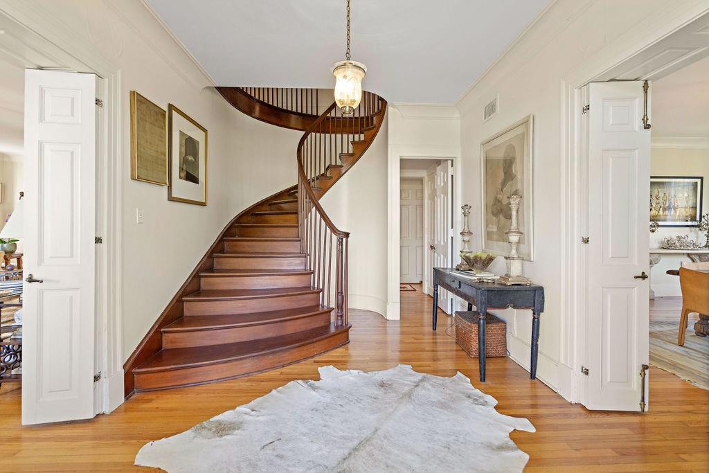 10296 HIGHWAY 190 Highway