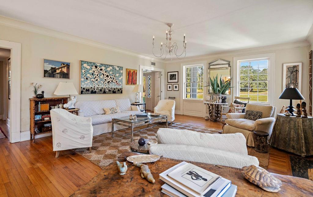 10296 HIGHWAY 190 Highway