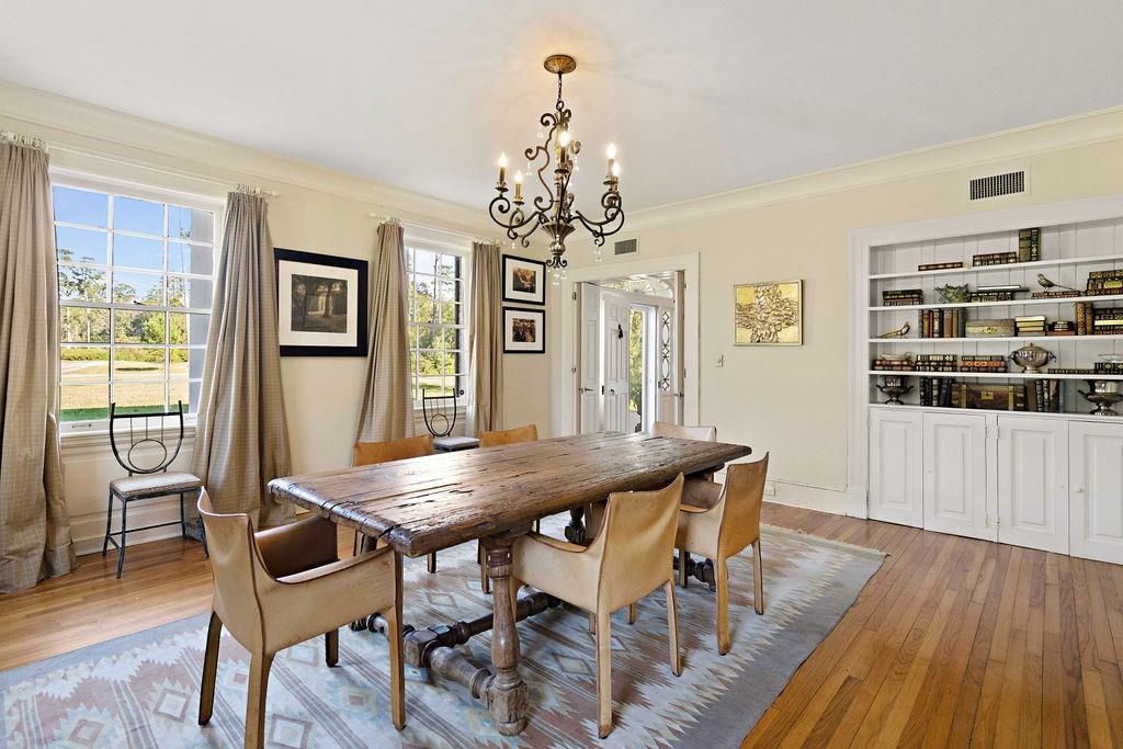 10296 HIGHWAY 190 Highway