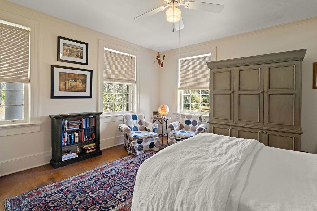 10296 HIGHWAY 190 Highway