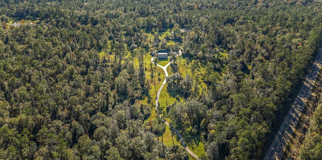 10296 HIGHWAY 190 Highway