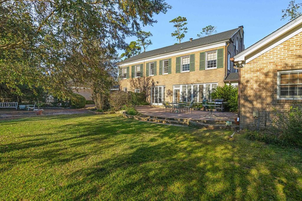 10296 HIGHWAY 190 Highway