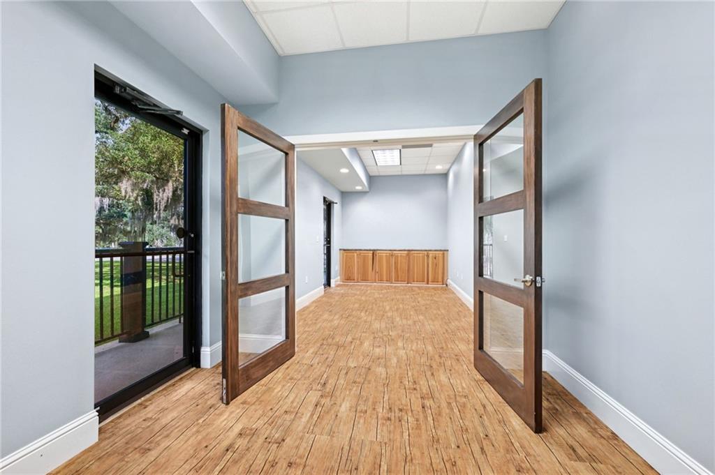 141 FAIRVIEW OAKS Drive 3/4