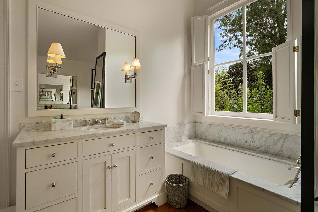 501 S AMERICA Street