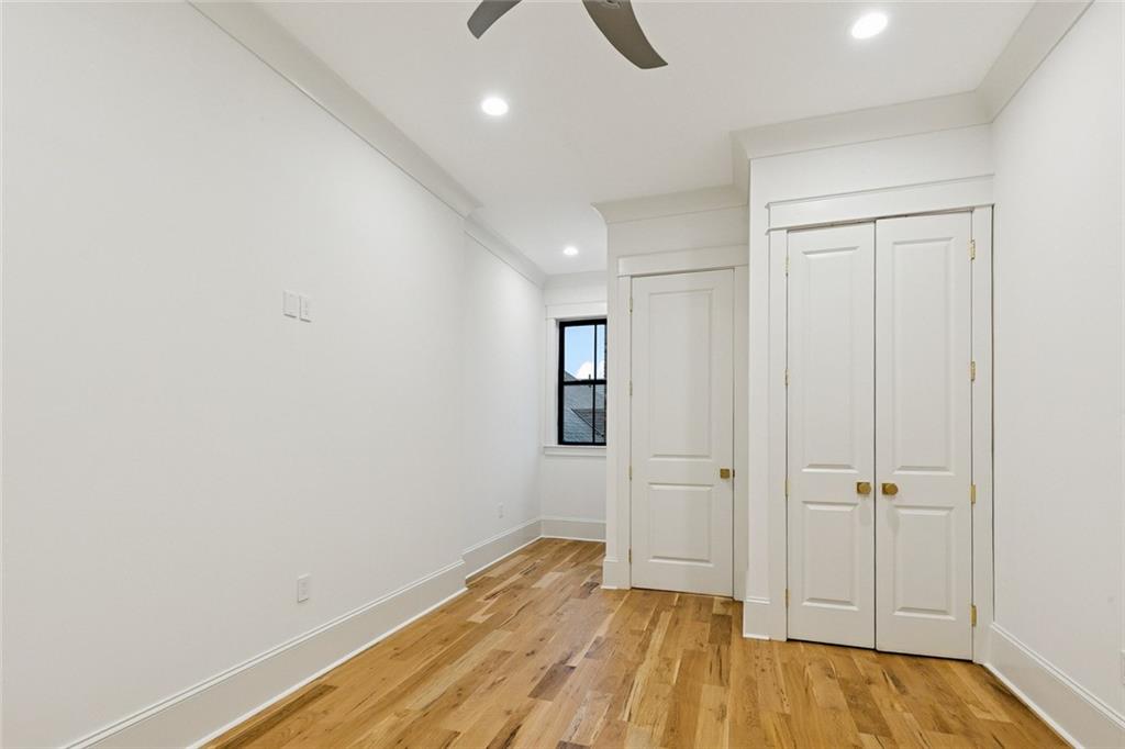 6462 LOUIS XIV Street