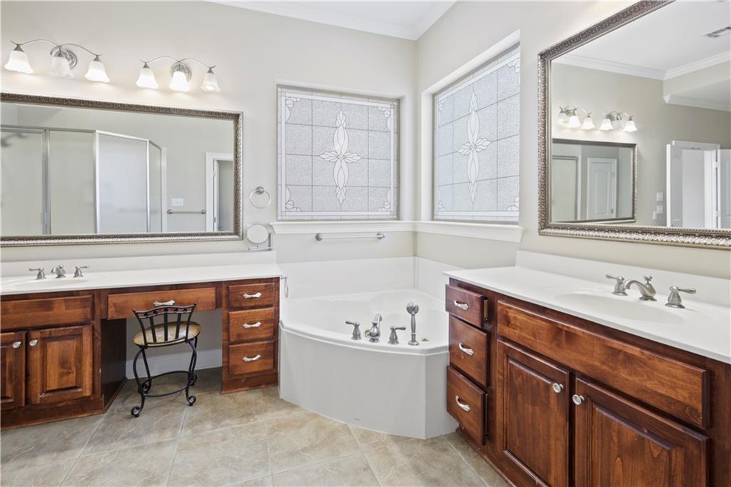 264 THORNWOOD Drive