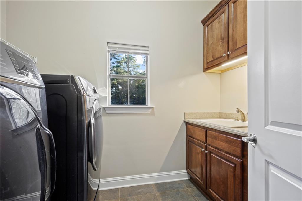 264 THORNWOOD Drive