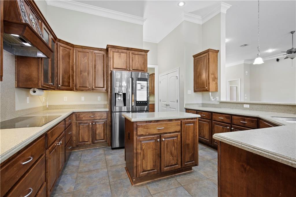 264 THORNWOOD Drive
