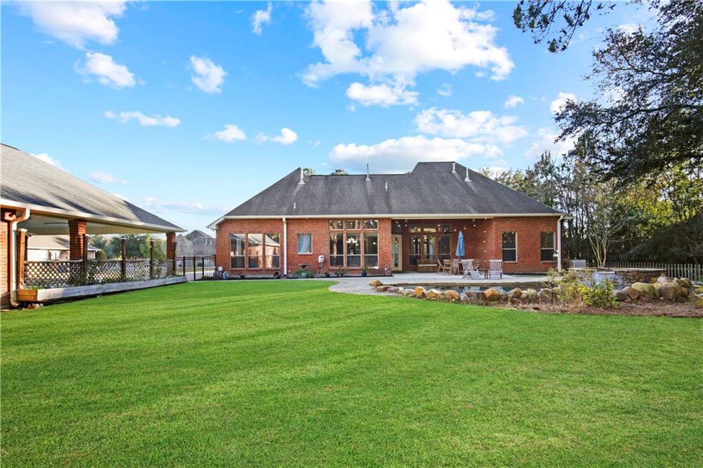 264 THORNWOOD Drive