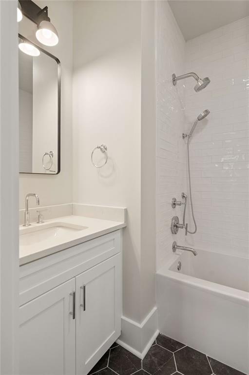 218 N JACKSON Street