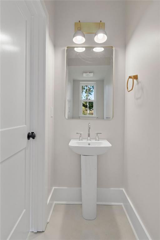 218 N JACKSON Street