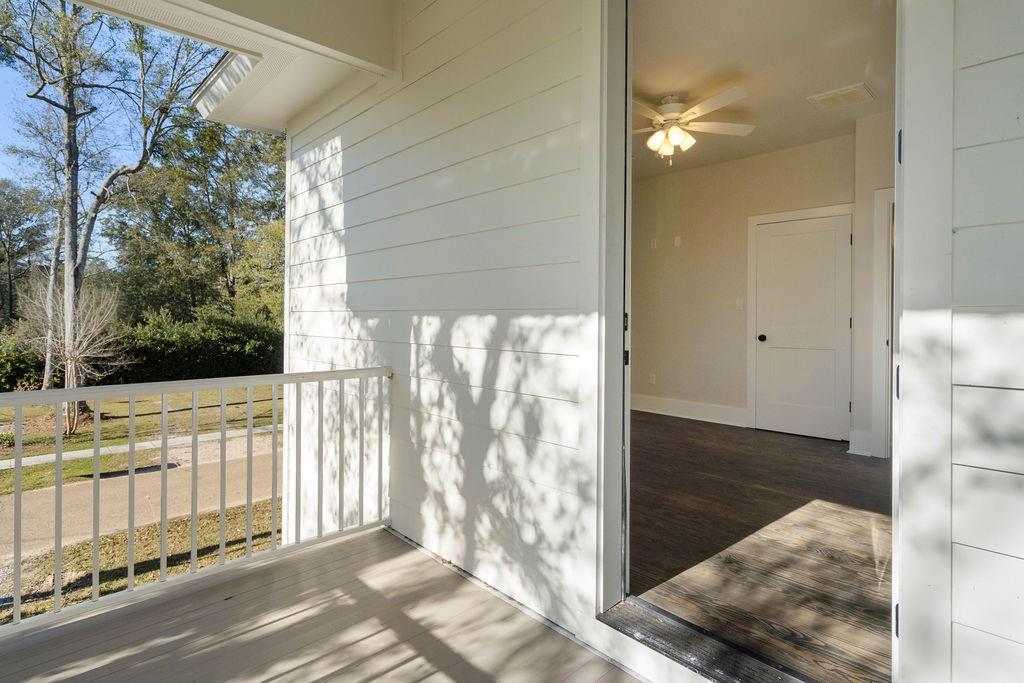 218 N JACKSON Street