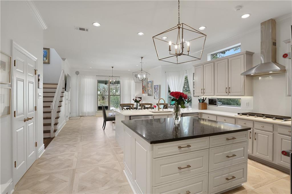 5 HERON Lane