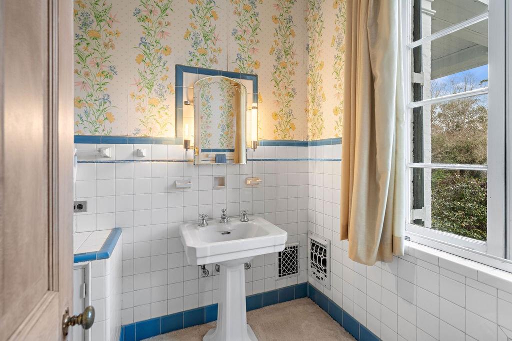 416 S AMERICA Street