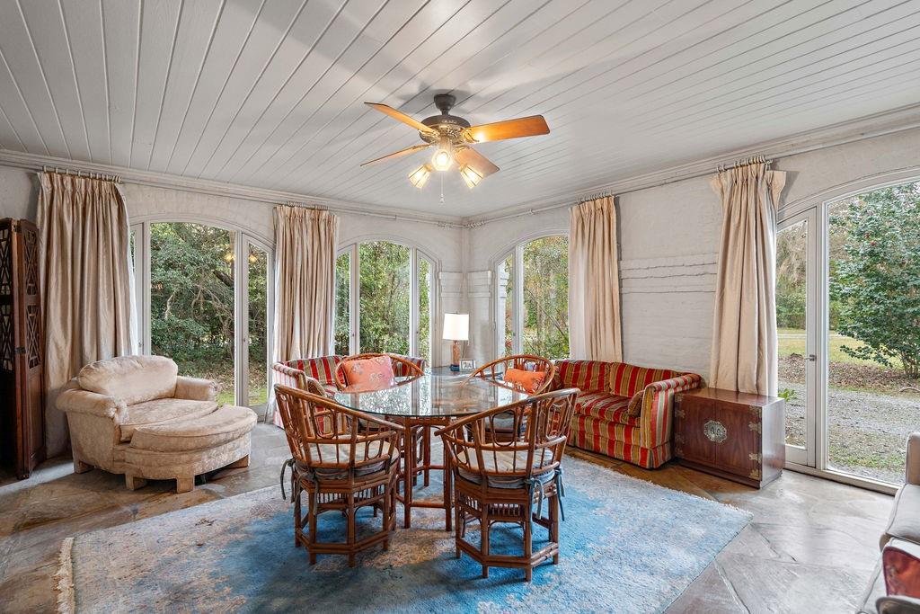 416 S AMERICA Street