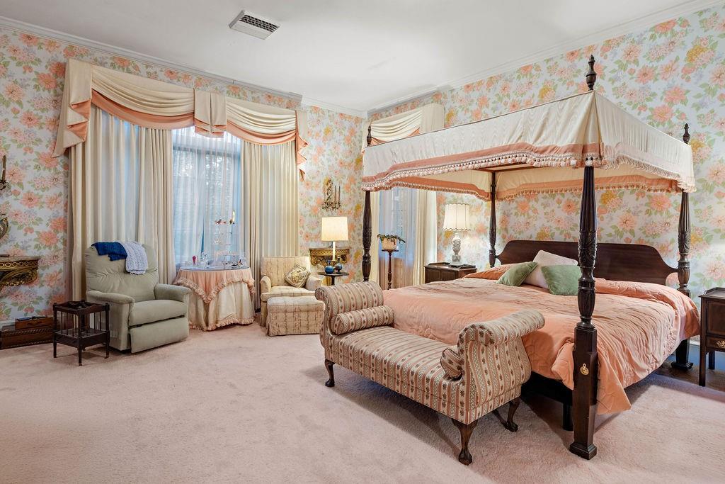 416 S AMERICA Street