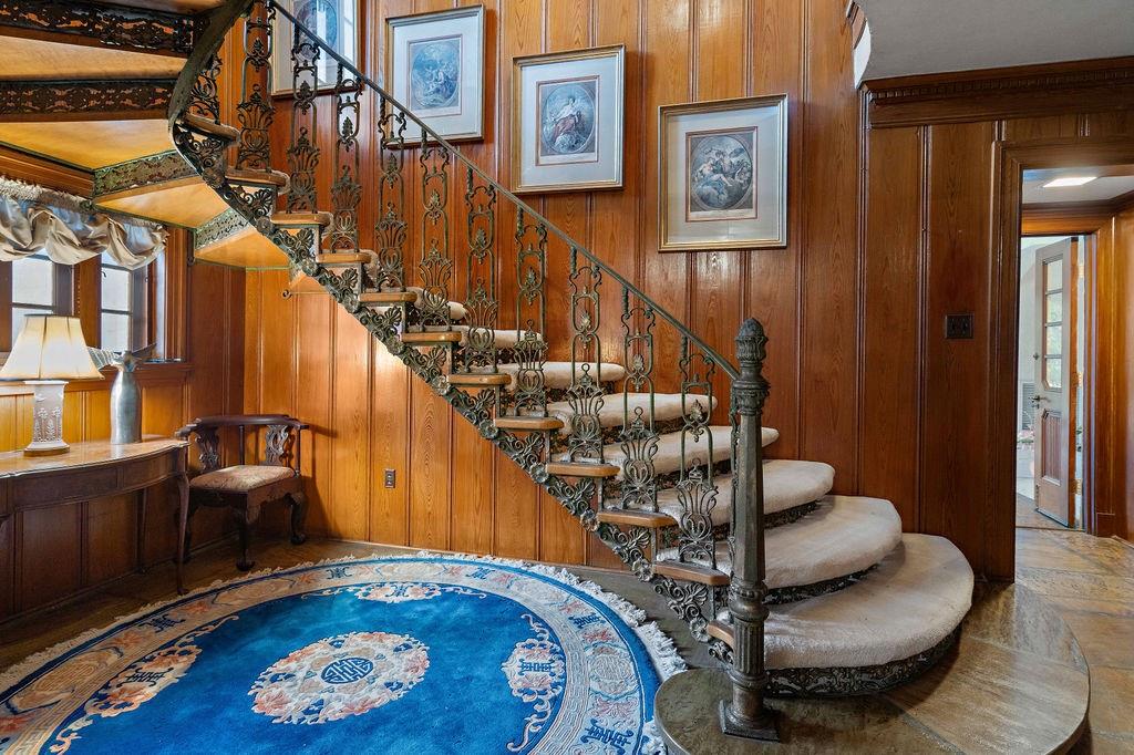 416 S AMERICA Street