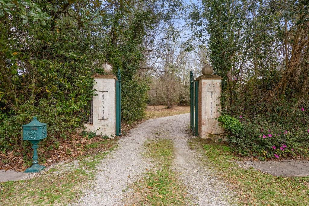 416 S AMERICA Street