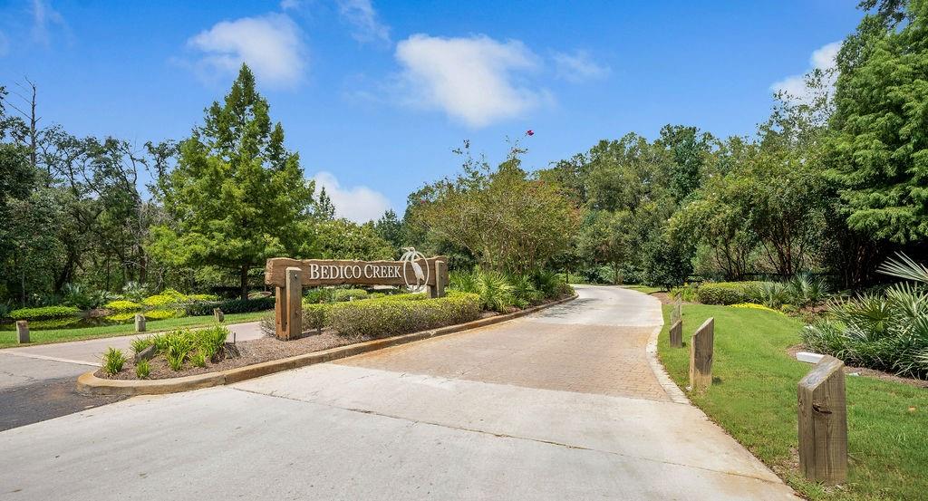 601 LAKE Circle