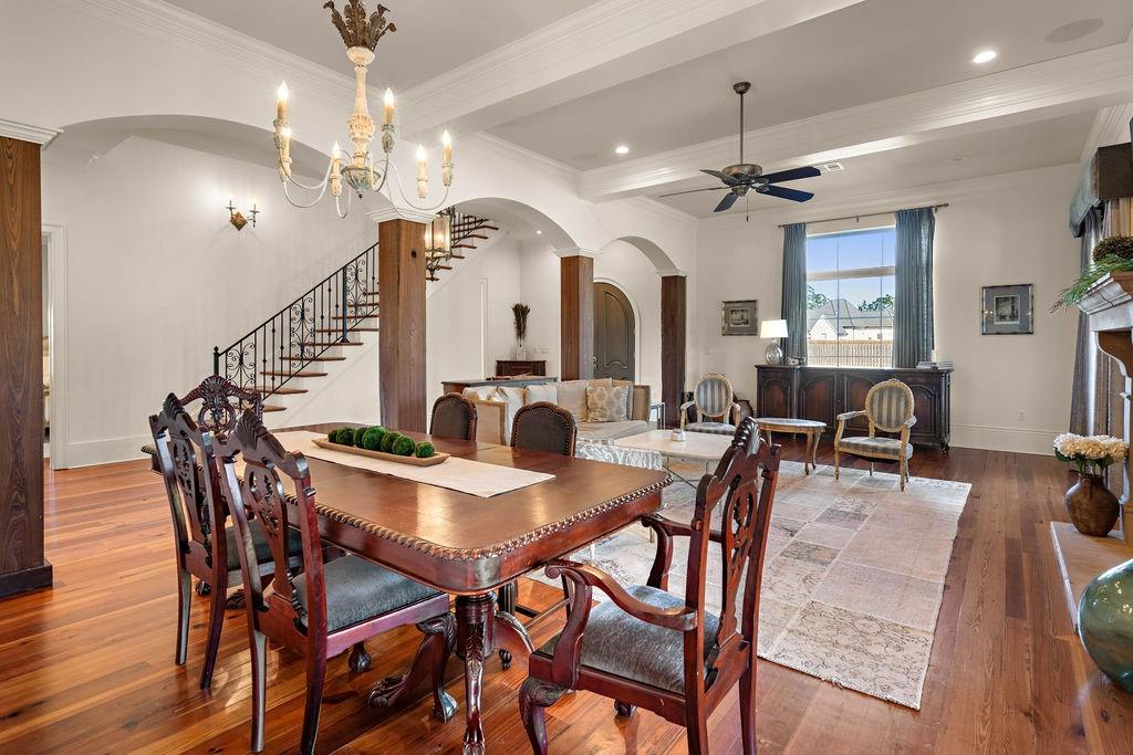 601 LAKE Circle